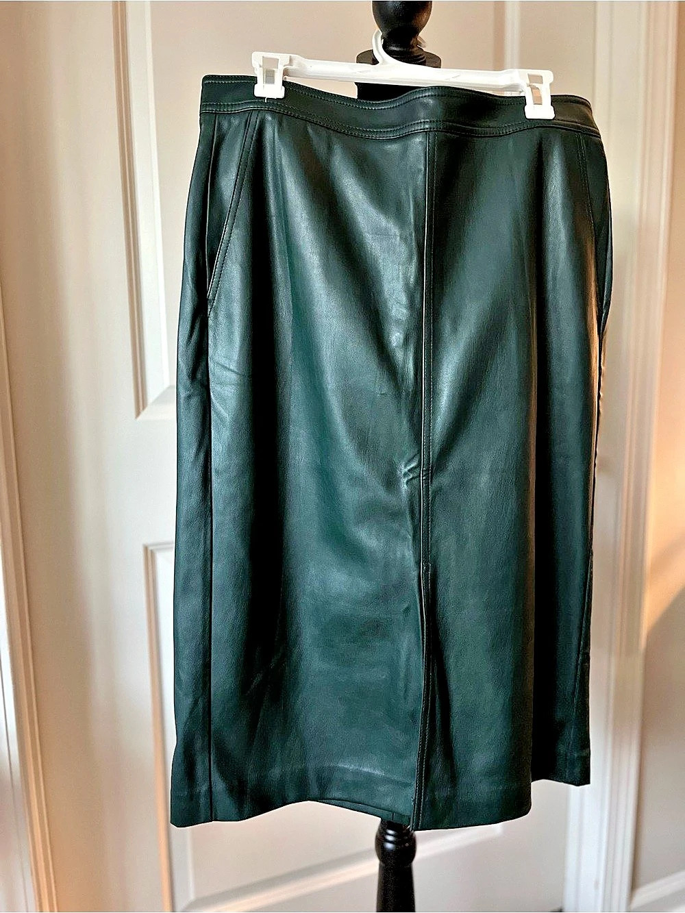 Ann Taylor Leather Midi Pencil Skirt in Green Size 12 NWT
